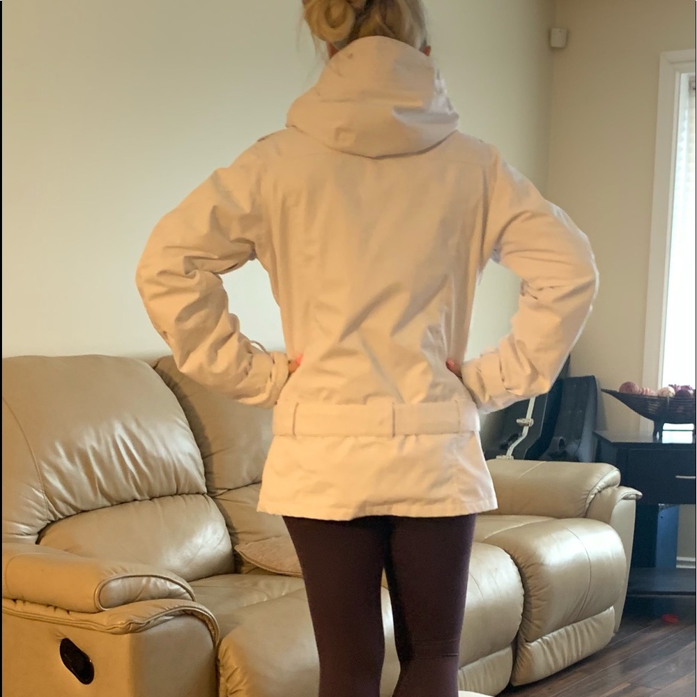 DC white snowboard Jacket belted